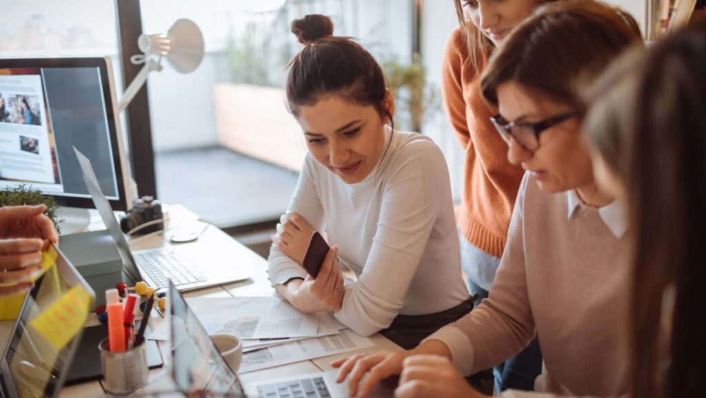 Jasa Pembuatan Website Bisnis - Solusi Digital untuk UMKM dan Perusahaan.